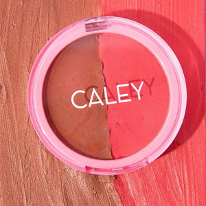 Get that effortless beach babe glow with our Bundle Beach Babe Cream-to-Glow Face Makeup. Achieve a natural, radiant look in seconds. You have to try it to believe it! Created by Caley Cosmetics, the best Clean Natural Brand for probiotic cosmetics, probiotic skincare, and effortless beauty products. Glow up with clean, natural beauty!